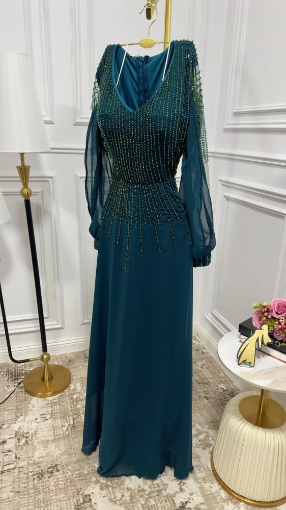 فستان مطرز بالجورجيت