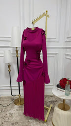 فستان من الكريب الناعم والشيفون