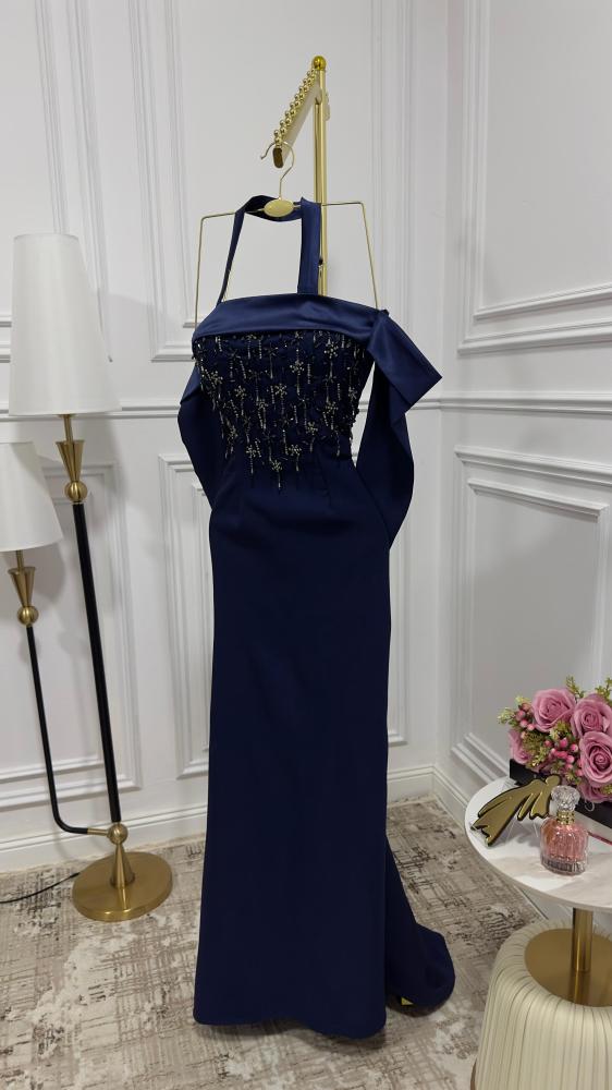 فستان باربي المطرز