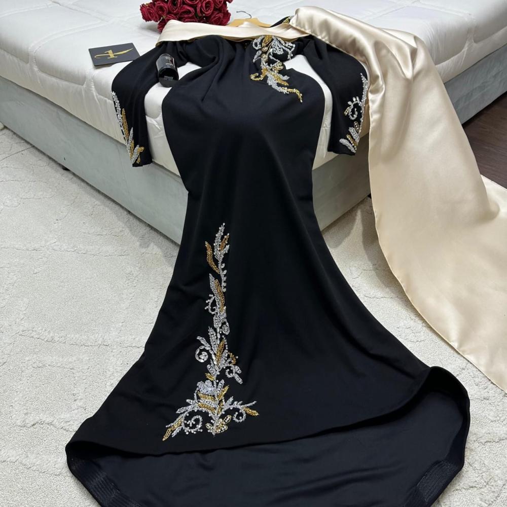 فستان من الكريب والميكادو