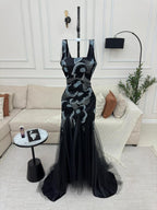 فستان من التفتا والتول الناعم