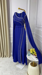 فستان من الكريب المرن والجورجيت