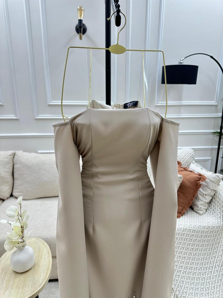 فستان باربي + تطريز يدوي