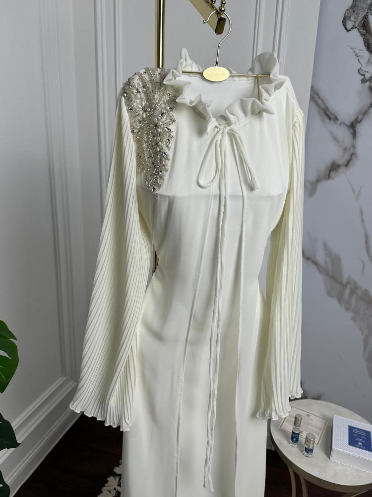 A soft dress with breaks in your mind