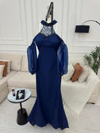 فستان باربي وأكمام الجزرة