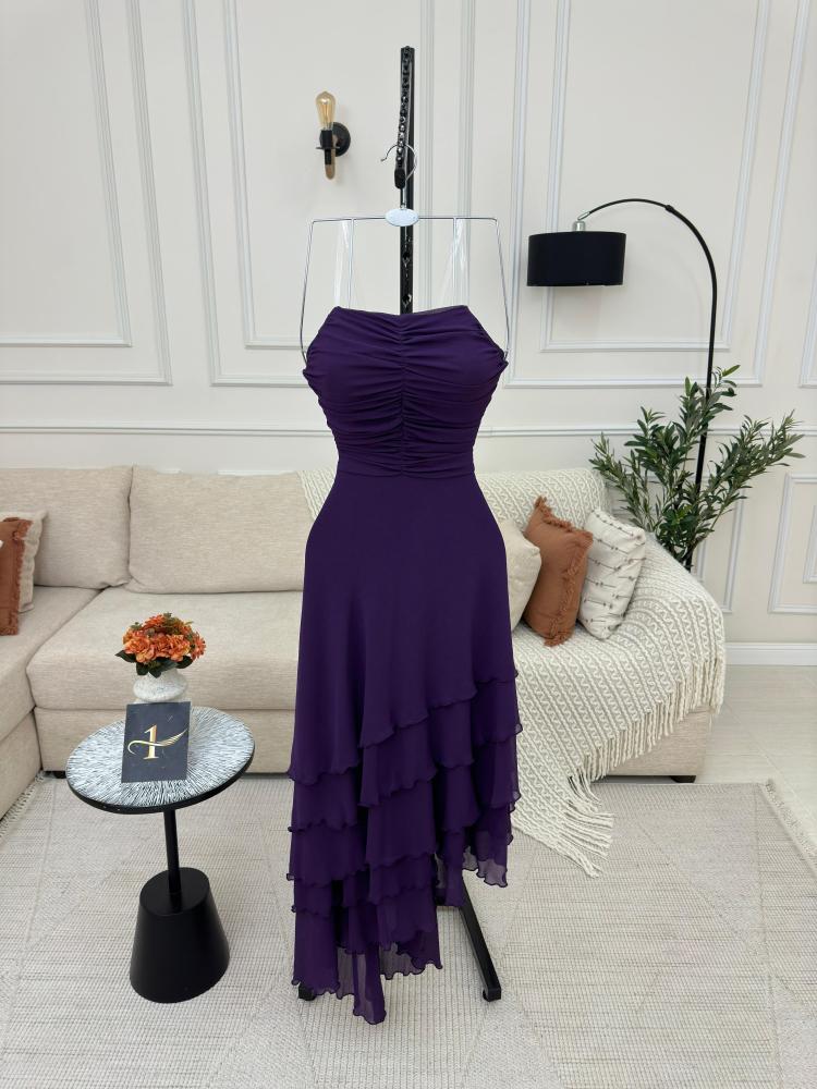 فستان من الشيفون الجورجيت الناعم