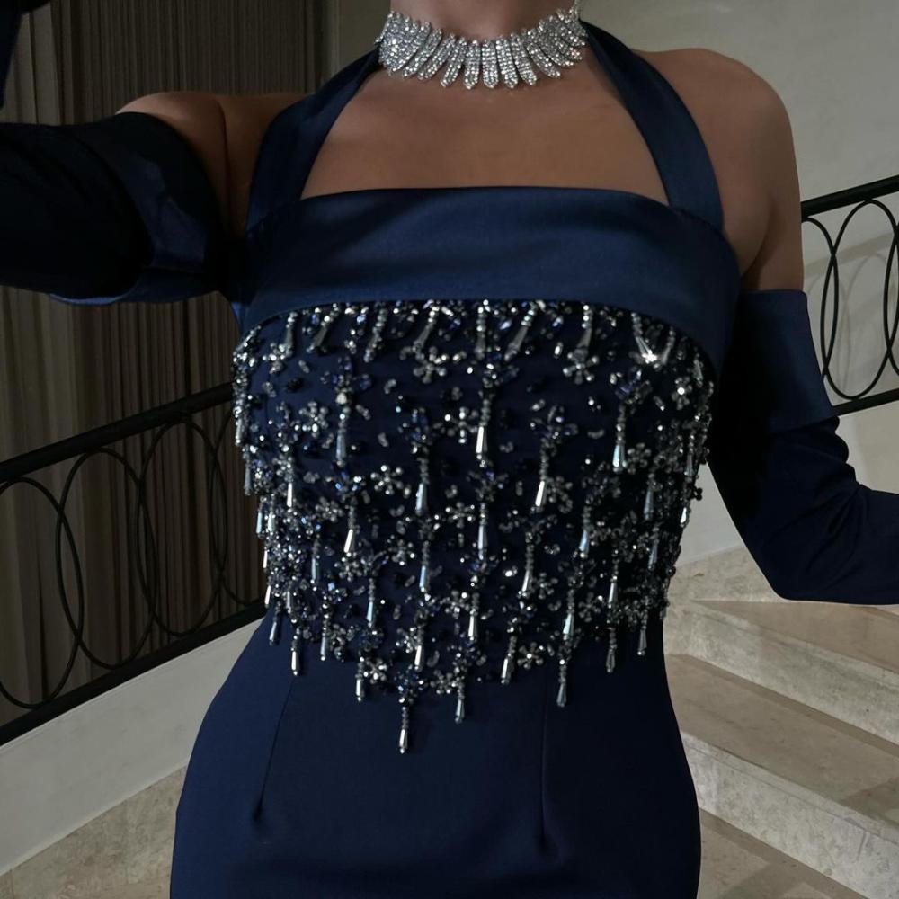 فستان باربي المطرز