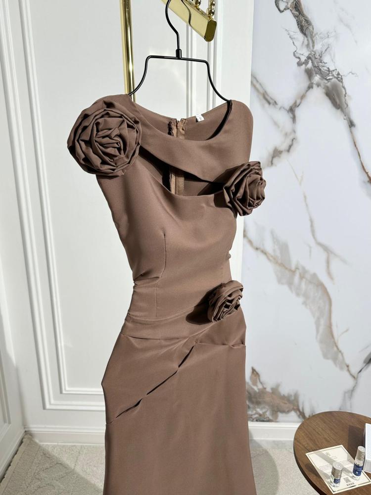 فستان باريسي ناعم