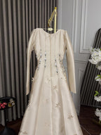 فستان ميكادو مطرز يدويًا